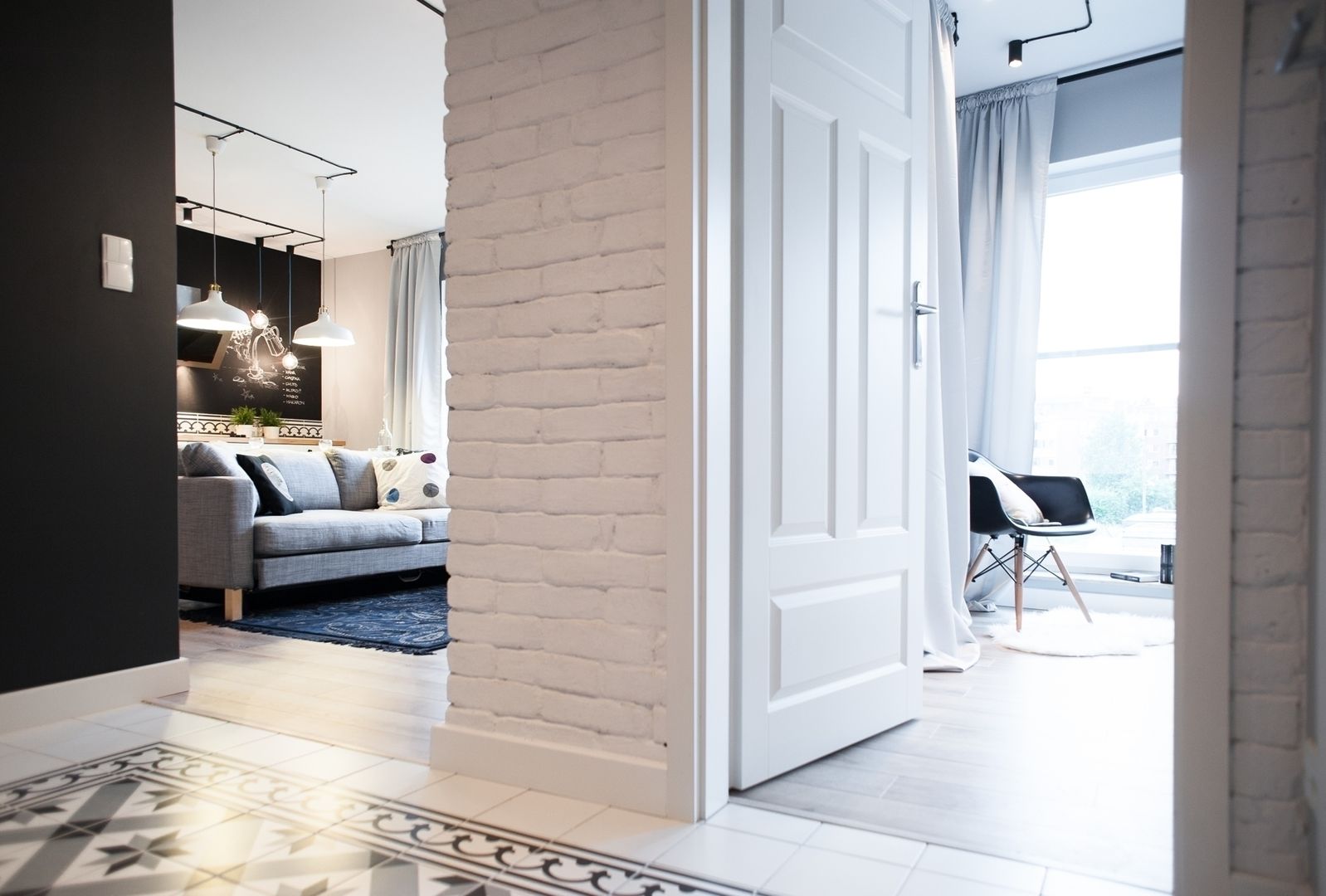 homify Scandinavische gangen, hallen & trappenhuizen