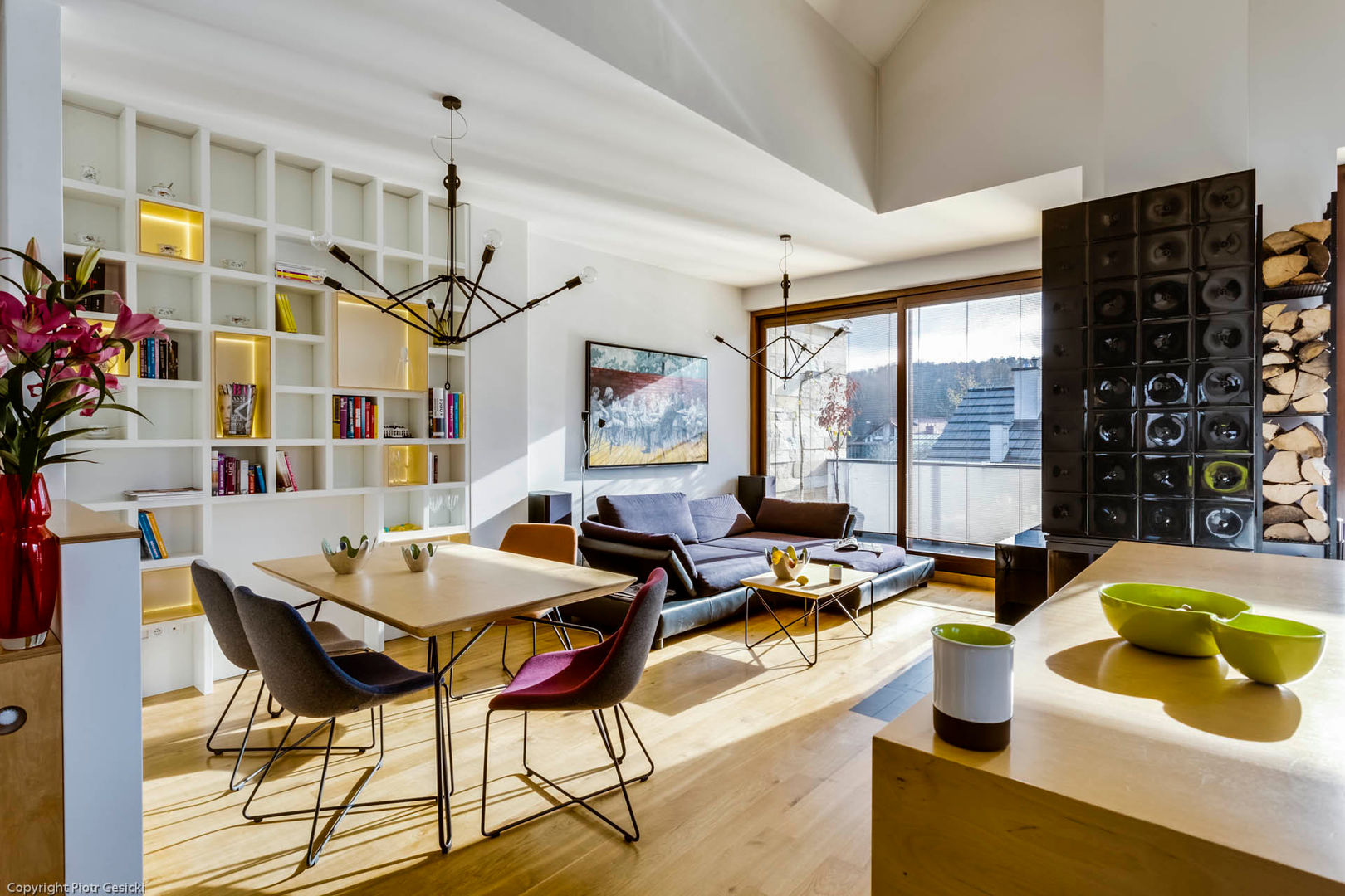 Apartment w Libertowie pod Krakowem Biuro Projektowe Pióro Minimalistyczny salon