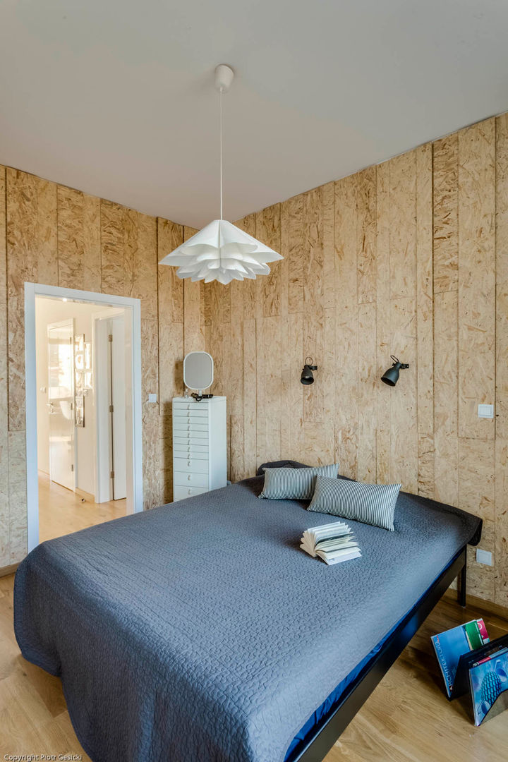 Apartment w Libertowie pod Krakowem Biuro Projektowe Pióro Minimalistyczna sypialnia