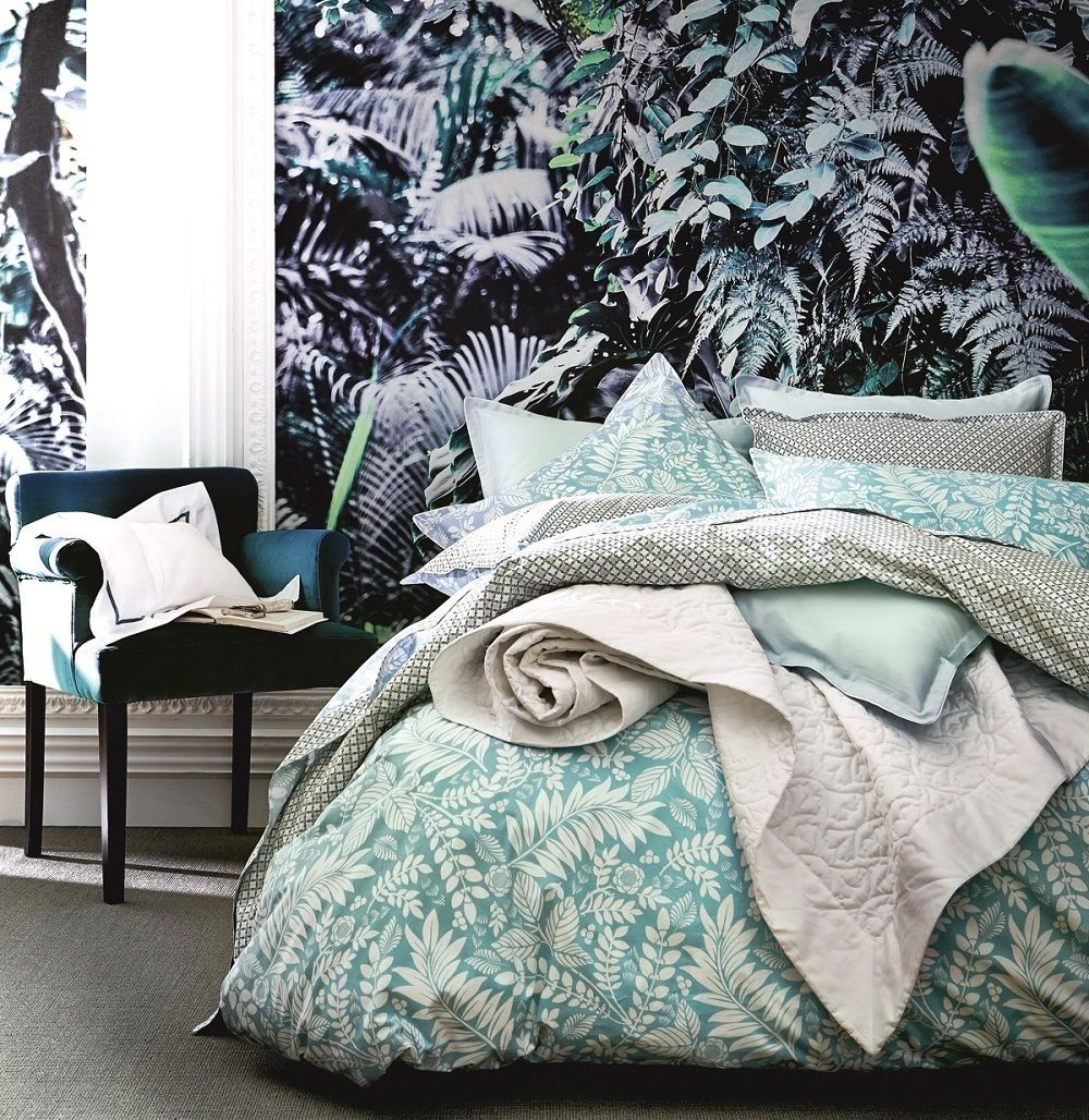 ​Frühling-Sommer Kollektion von Alexandre Turplault bringt Frische und französische Nonchalance in Ihr Schlafzimmer, Pacifico Home Pacifico Home Tropical style bedroom Textiles