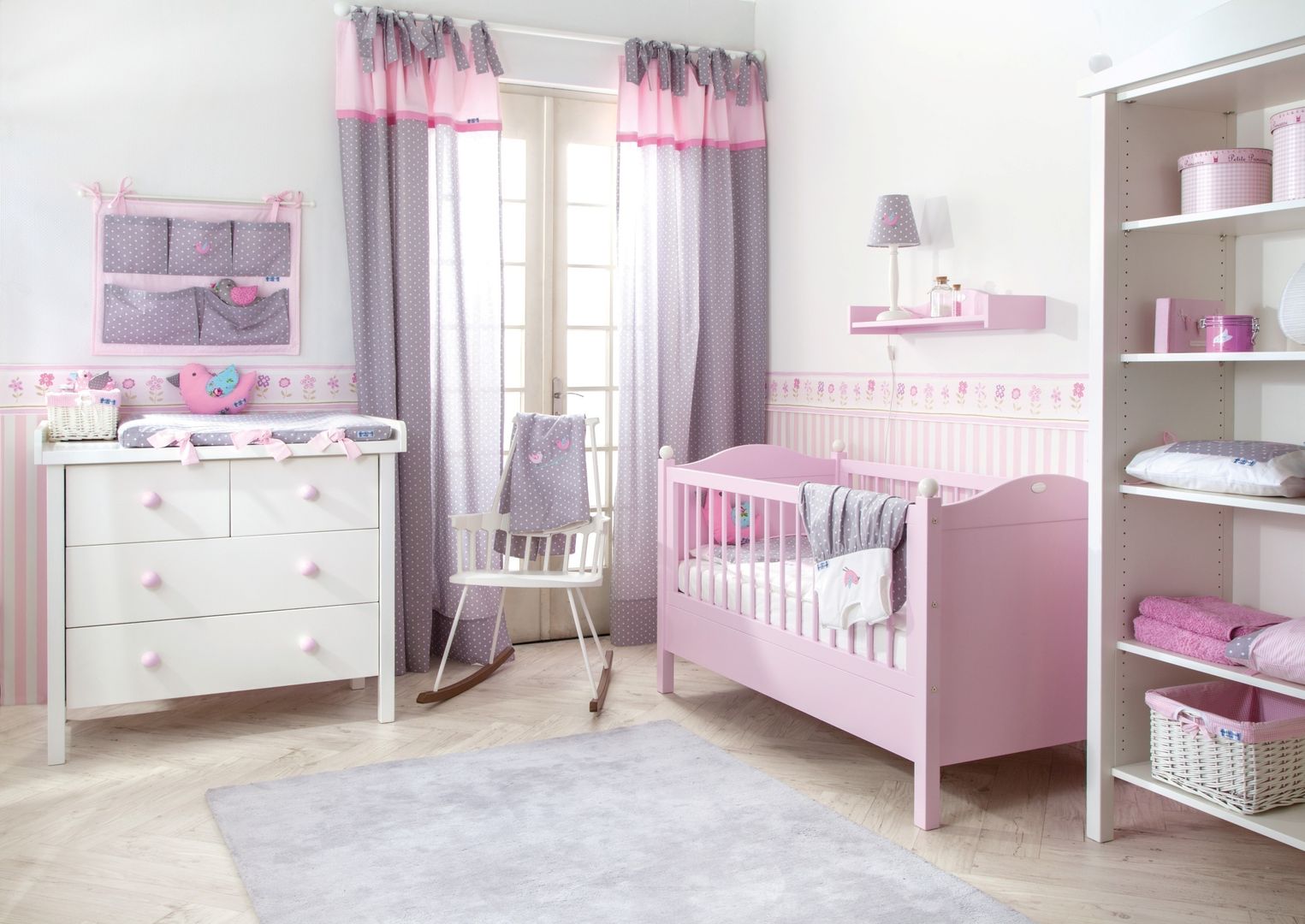 Babyzimmer Vögelchen, annette frank gmbh annette frank gmbh Dormitorios infantiles Camas y cunas