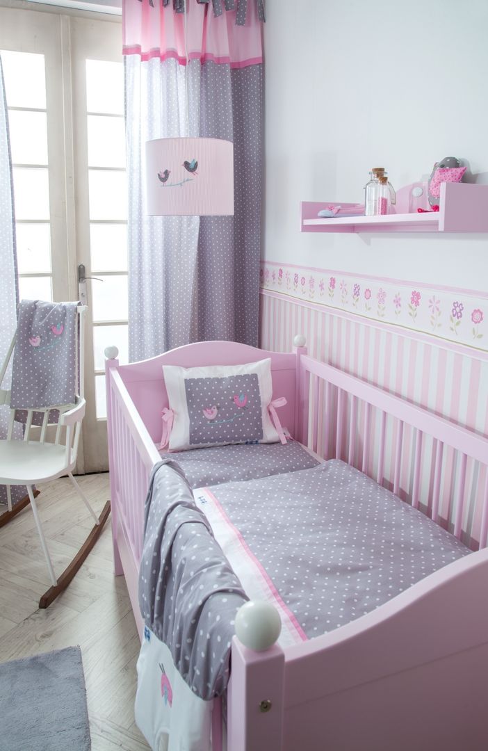 Babyzimmer Vögelchen, annette frank gmbh annette frank gmbh Dormitorios infantiles Camas y cunas