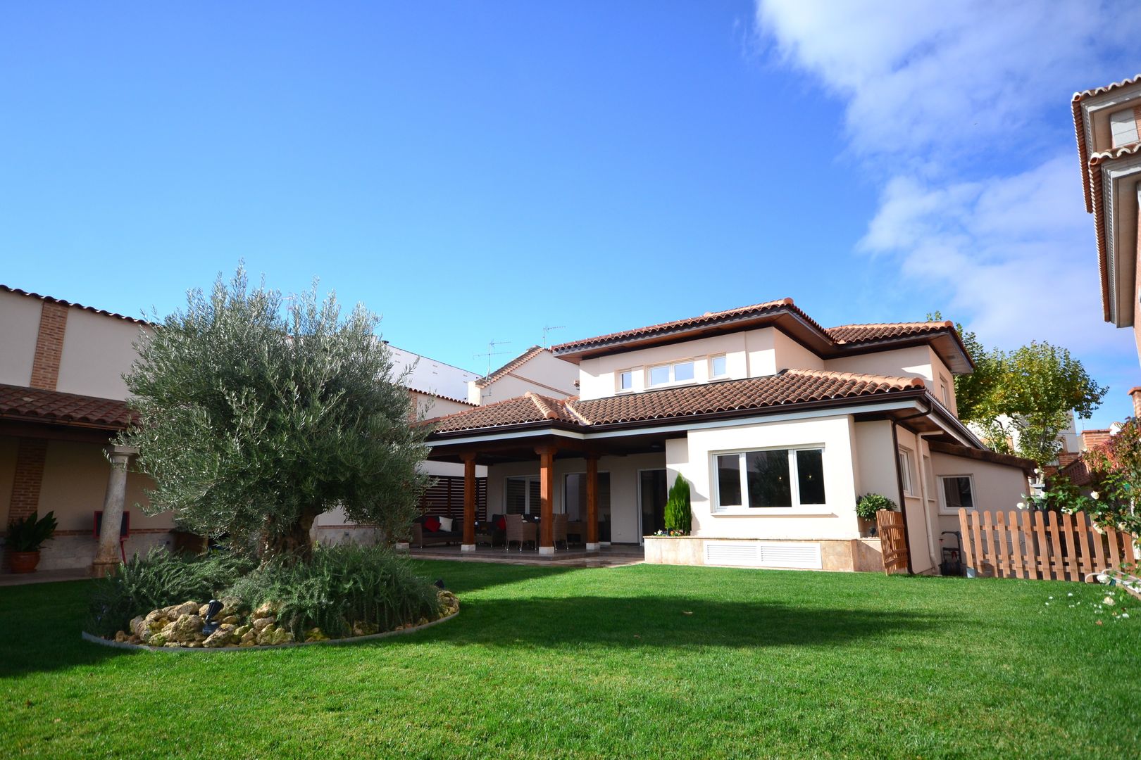 Casa Rústica en Ciudad Real, Canexel Canexel Rustic style houses