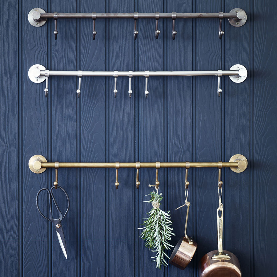 Bitra Hook Rail, Rowen & Wren Rowen & Wren Cocinas de estilo industrial Almacenamiento