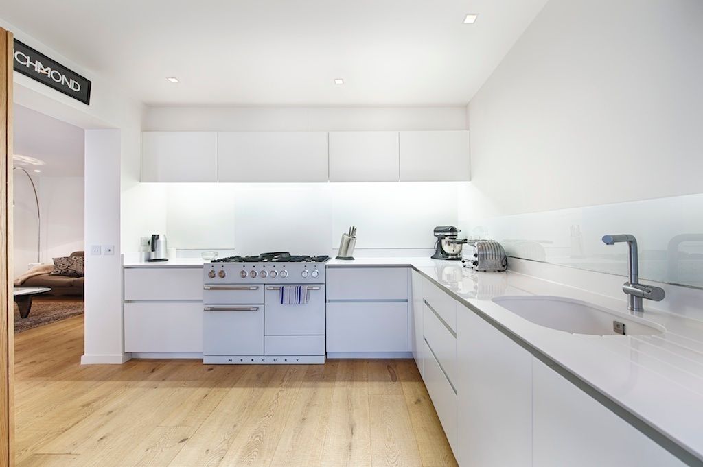 Kitchen Belsize Architects 모던스타일 주방 캐비닛 & 선반