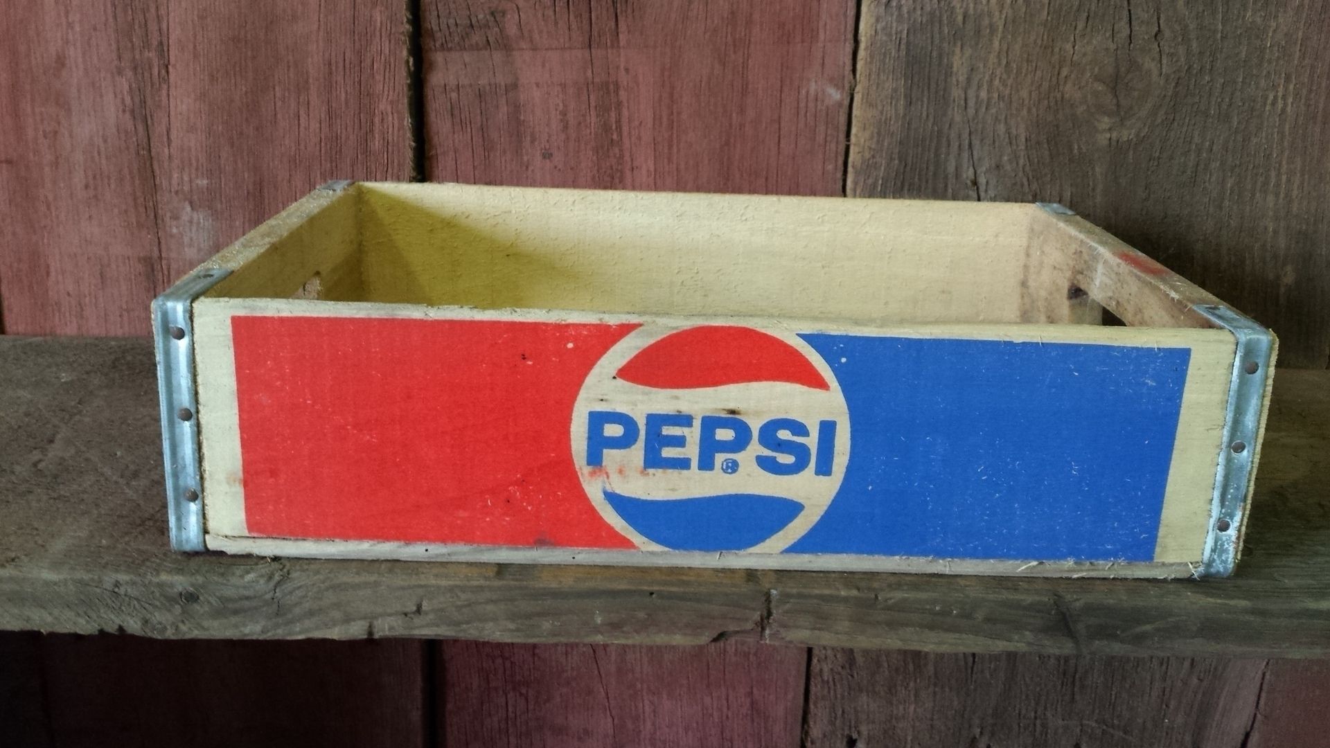 Pepsi crate Tramps (UK) Ltd Rustic style house Accessories & decoration