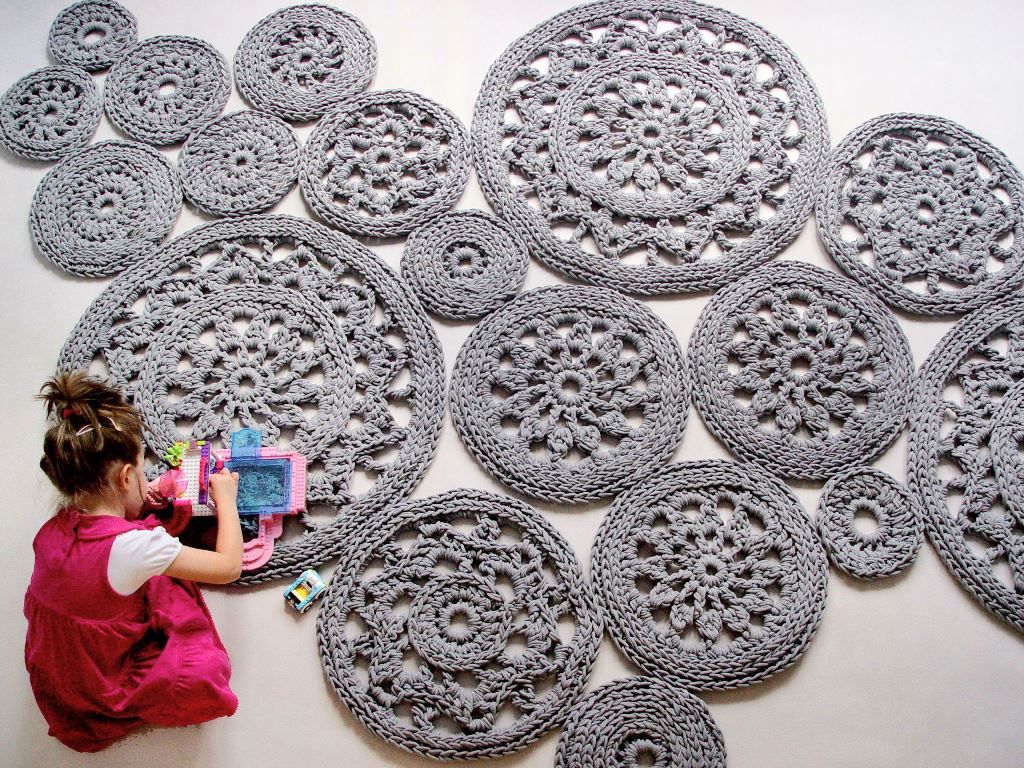 Handmade crochet rug, crochet carpet, round rug, knitted carpet, knitted rug, model WIEN material cotton, color 13 RENATA NEKRASZ art & design 바닥 카페트 & 매트