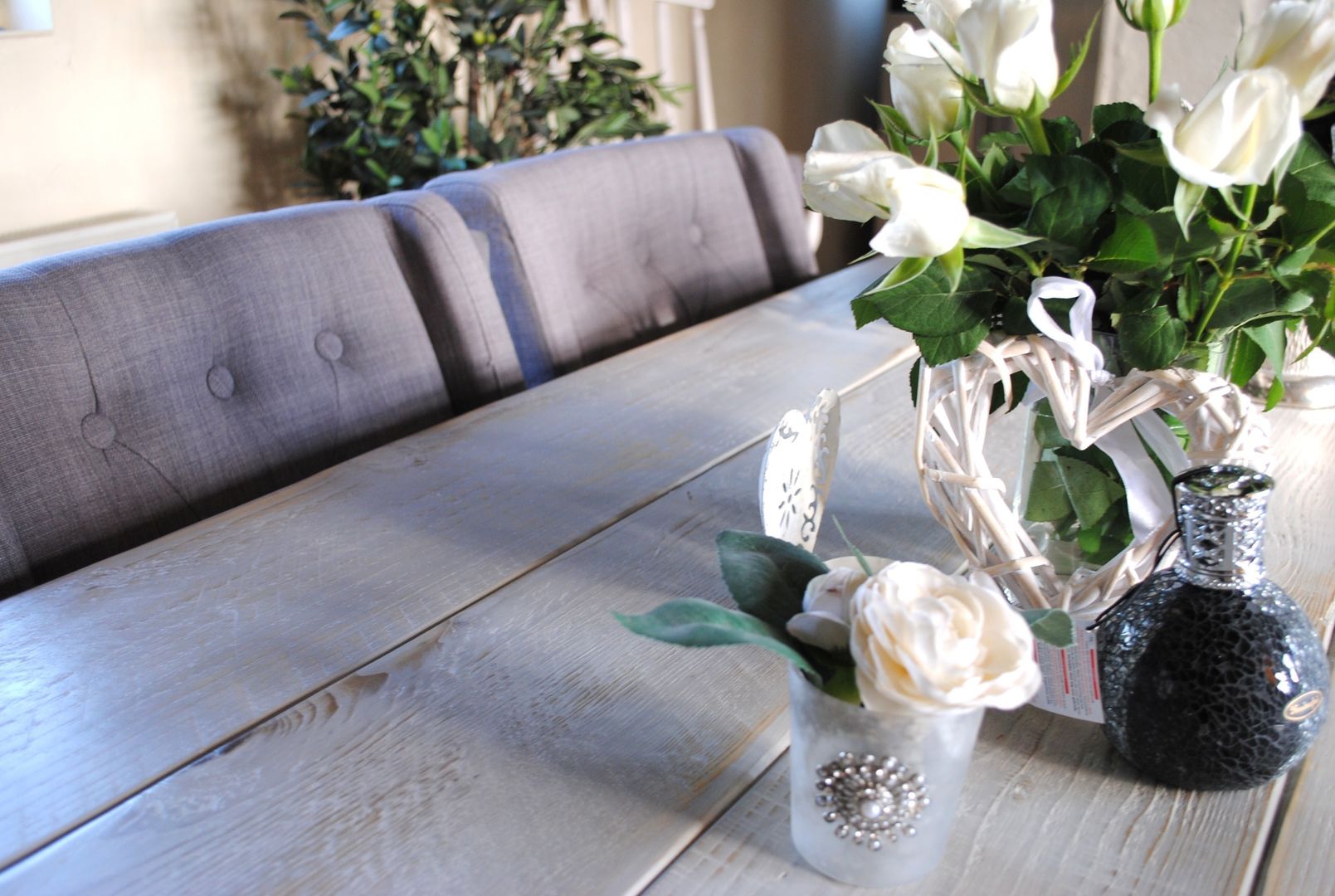 Dining table Dove and Grey Landhaus Küchen Tische und Sitzmöbel