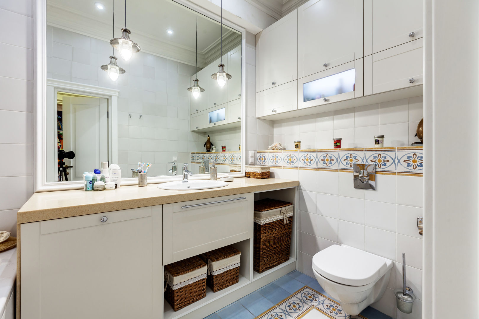 Яркий, сложный, всеми любимый Ход Конем, YOUSUPOVA YOUSUPOVA Ванная комната в эклектичном стиле