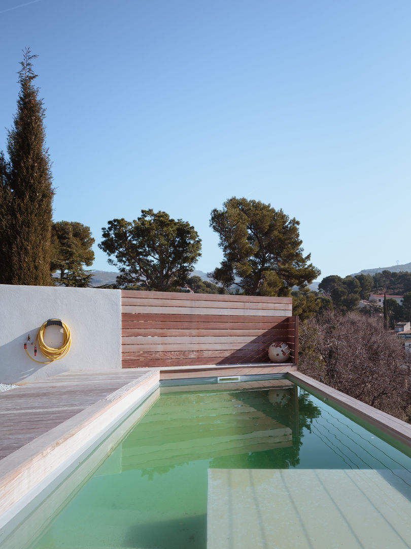 VILLA MACINITA, X-TREM CLEMENT BOIS ARCHITECTE X-TREM CLEMENT BOIS ARCHITECTE Pool