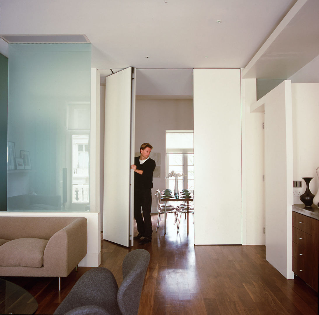 Maida Vale Apartment - 2 Jonathan Clark Architects 모던스타일 거실