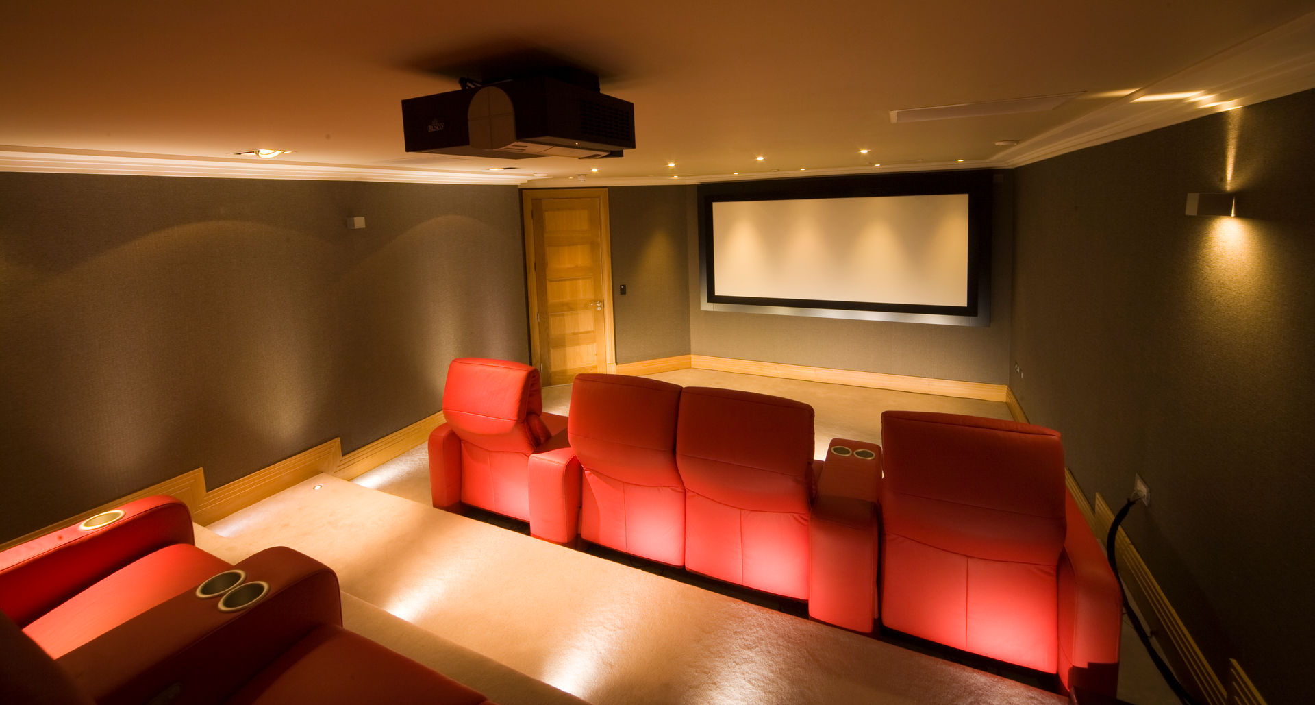 Cinema Room, Prestigeaudio - Smart Home Designers Prestigeaudio - Smart Home Designers Salas multimídia modernas