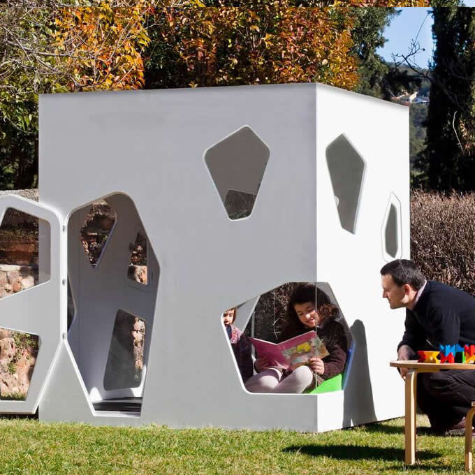 SmartPlayHouse Kyoto Junior Playhouse, Lullabuy Limited Lullabuy Limited Jardines de estilo moderno Parques y columpios