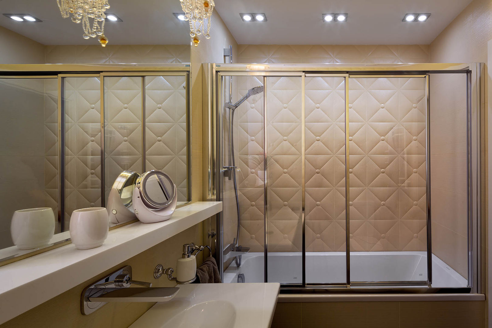 Элегантный интерьер для семьи с активным ребенком, YOUSUPOVA YOUSUPOVA Classic style bathroom