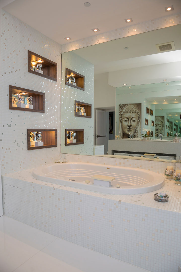 Sunny Isles - Florida - US, Infinity Spaces Infinity Spaces Phòng tắm phong cách hiện đại