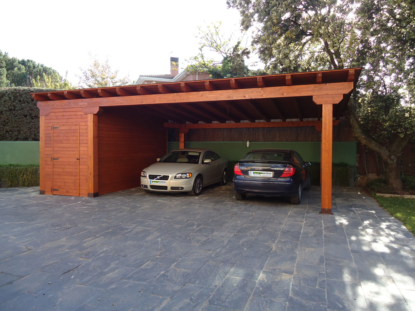 Garajes de Madera, Pergomadera Pérgolas y Porches de madera Pergomadera Pérgolas y Porches de madera Garagens abertas