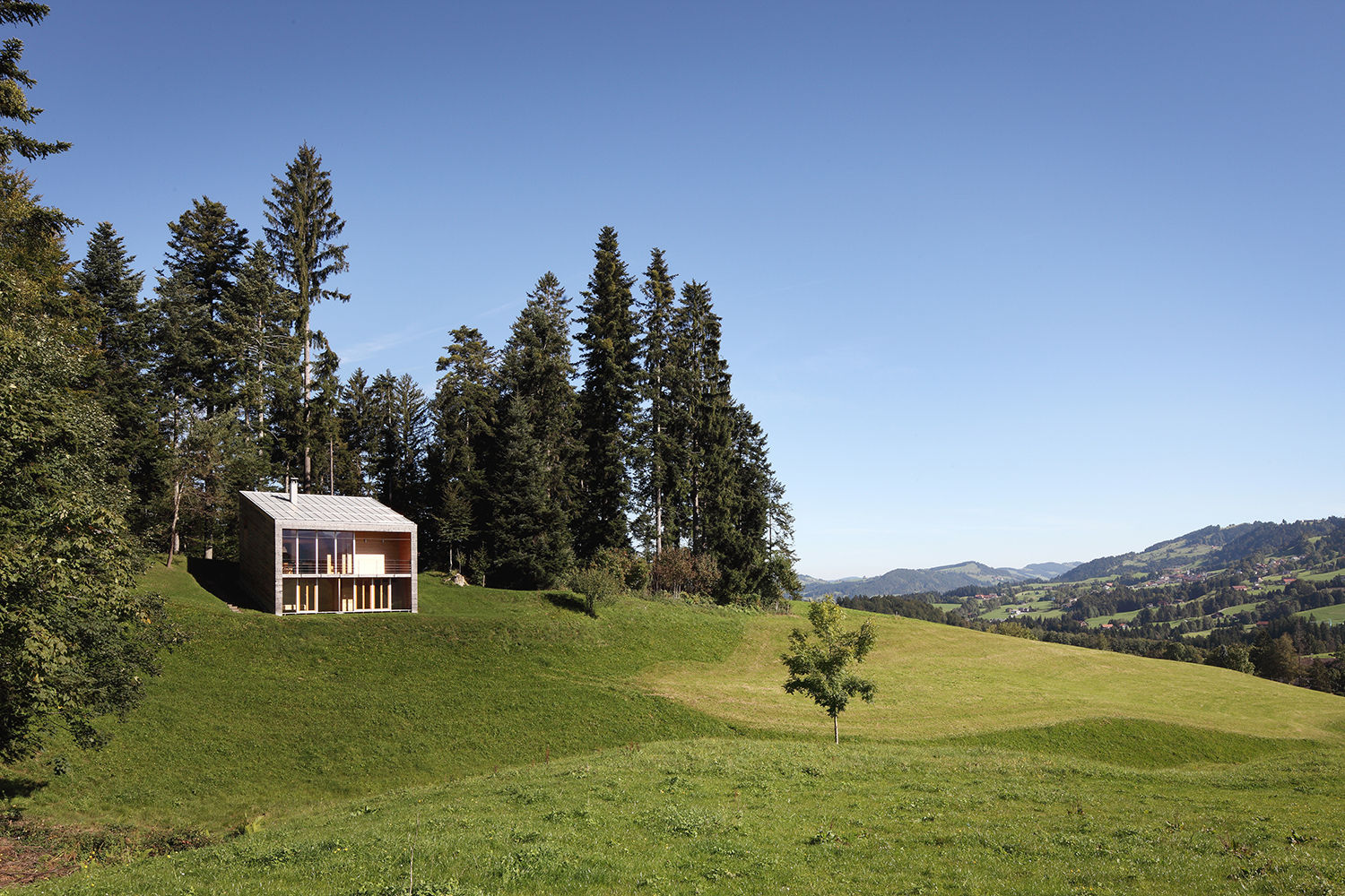 Bienenhus - Ferienhaus in Vorarlberg, Yonder – Architektur und Design Yonder – Architektur und Design Nowoczesne domy