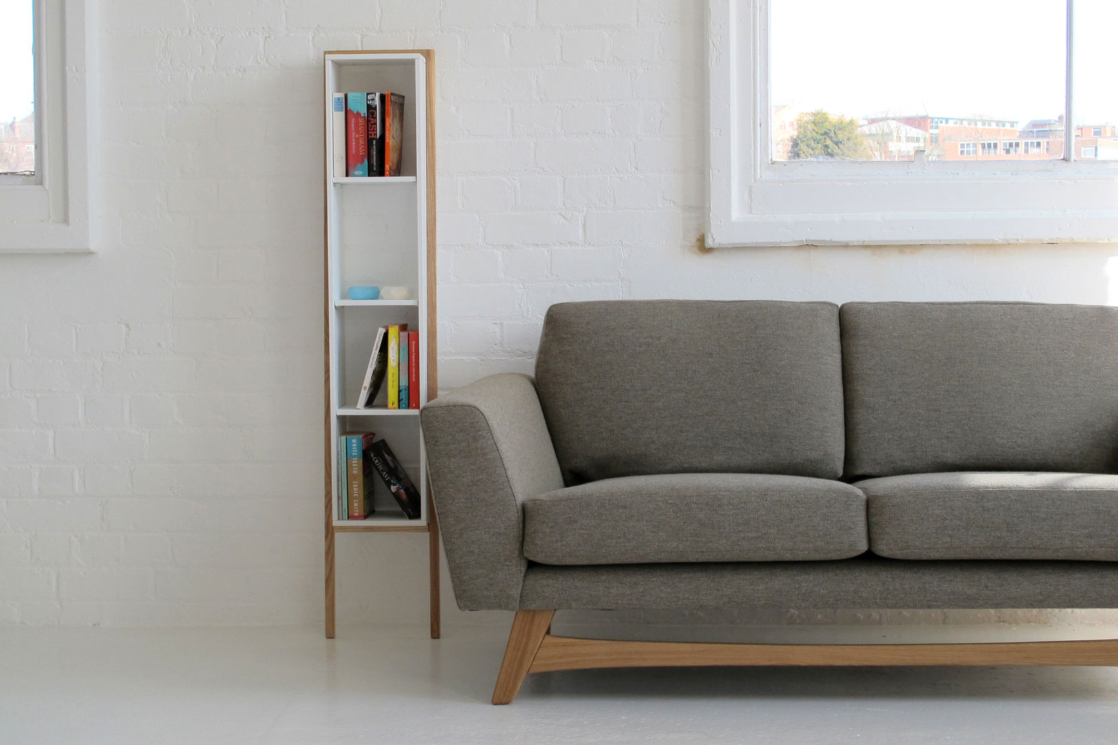 Lean man Shelves and Isaac And Then Design Limited Salones escandinavos Bibliotecas, estanterías y modulares