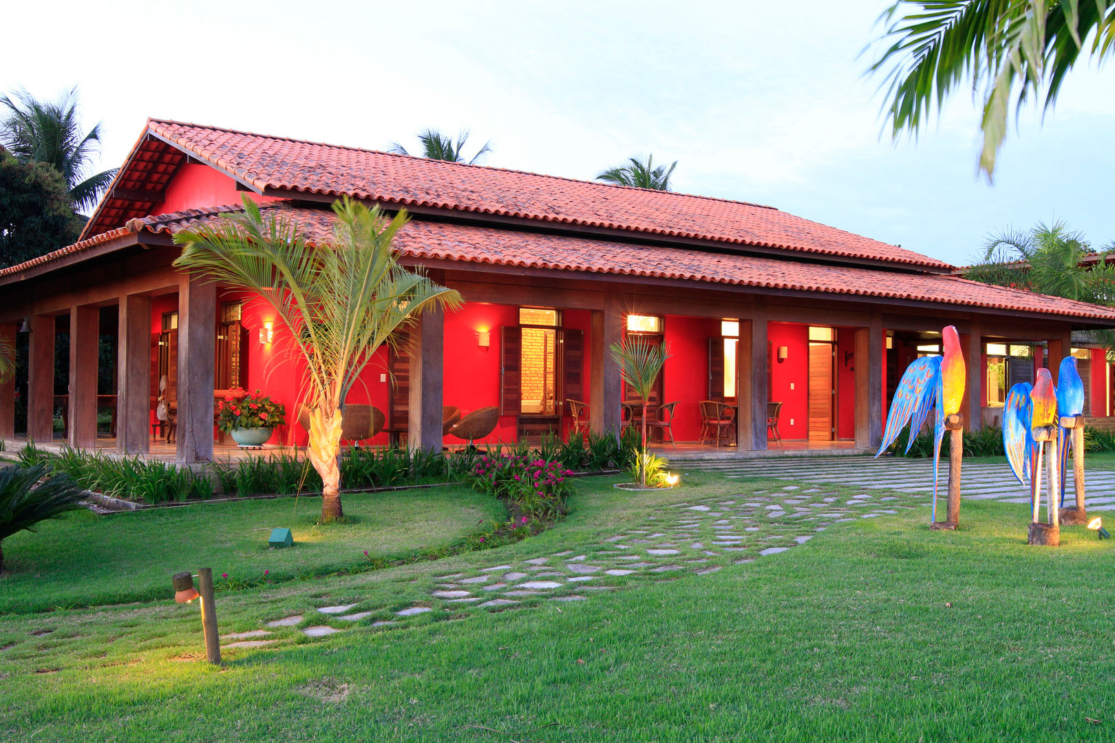 Casa Vermelha, Andréa Calabria Arquitetura Andréa Calabria Arquitetura Kırsal Balkon, Veranda & Teras