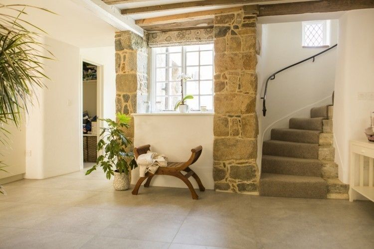 Maison D'Aval, CCD Architects CCD Architects Country style walls & floors