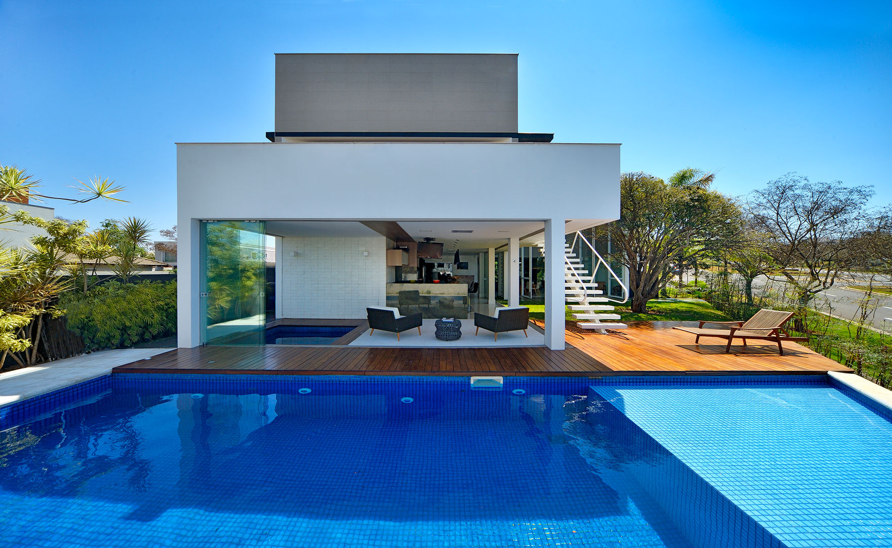 Casa Jabuticaba, Raffo Arquitetura Raffo Arquitetura Hồ bơi phong cách hiện đại