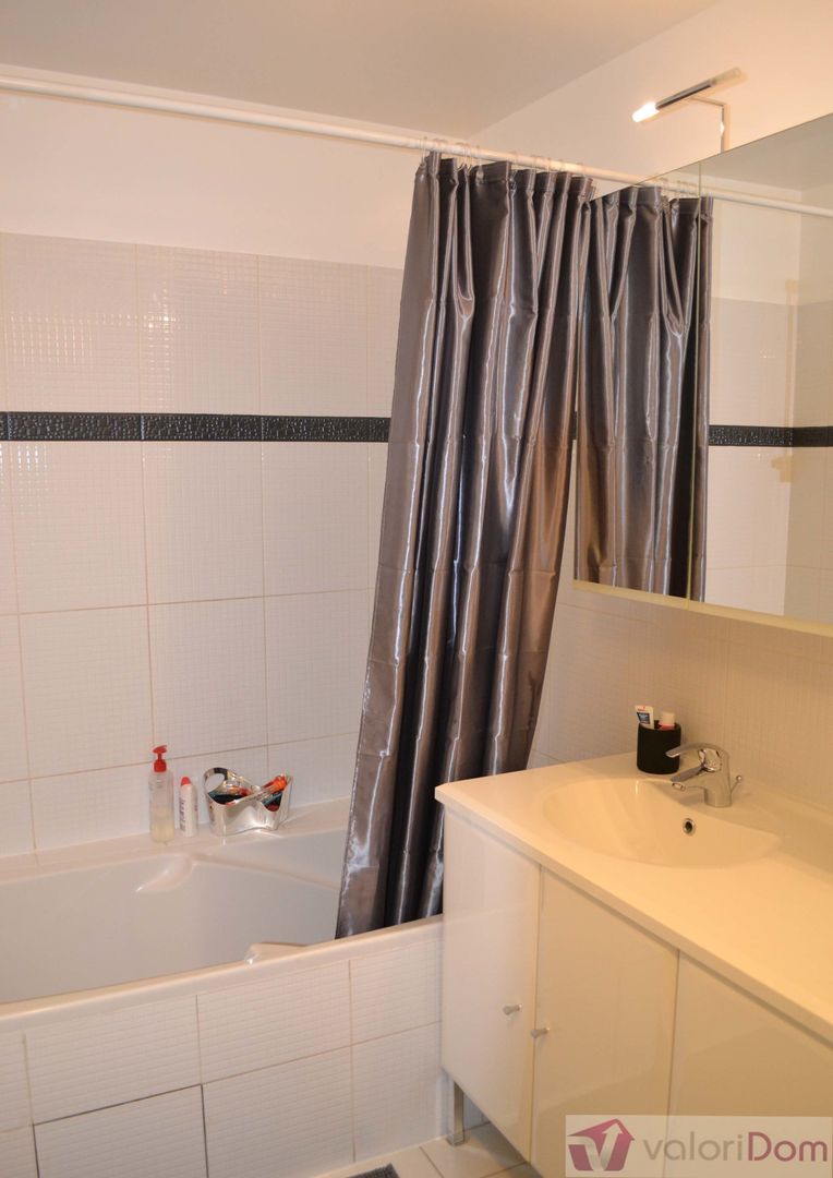 Home Staging d'une salle de bains d'enfants Après VALORIDOM