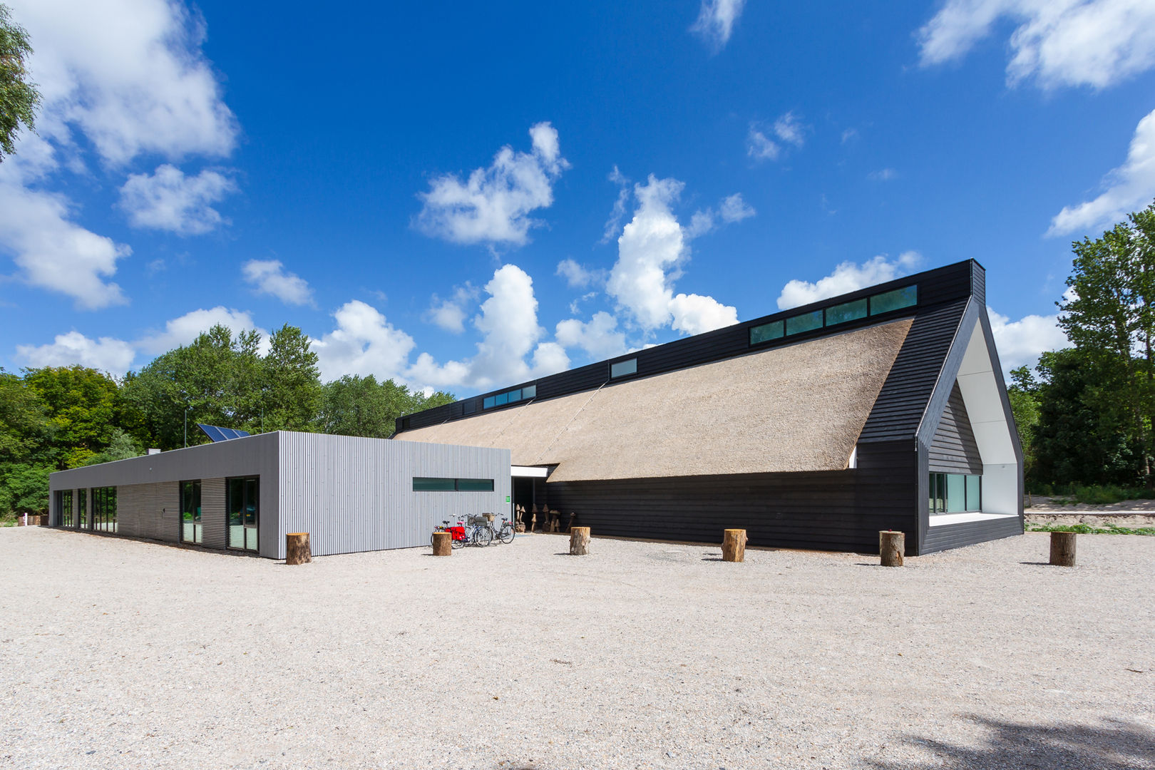 Bezoekerscentrum De Kennemerduinen, BBHD architecten BBHD architecten مساحات تجارية صالات عرض