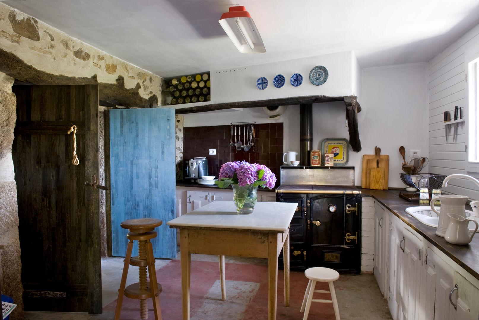 Casa de campo en Galicia, Oito Interiores Oito Interiores Dapur Gaya Country