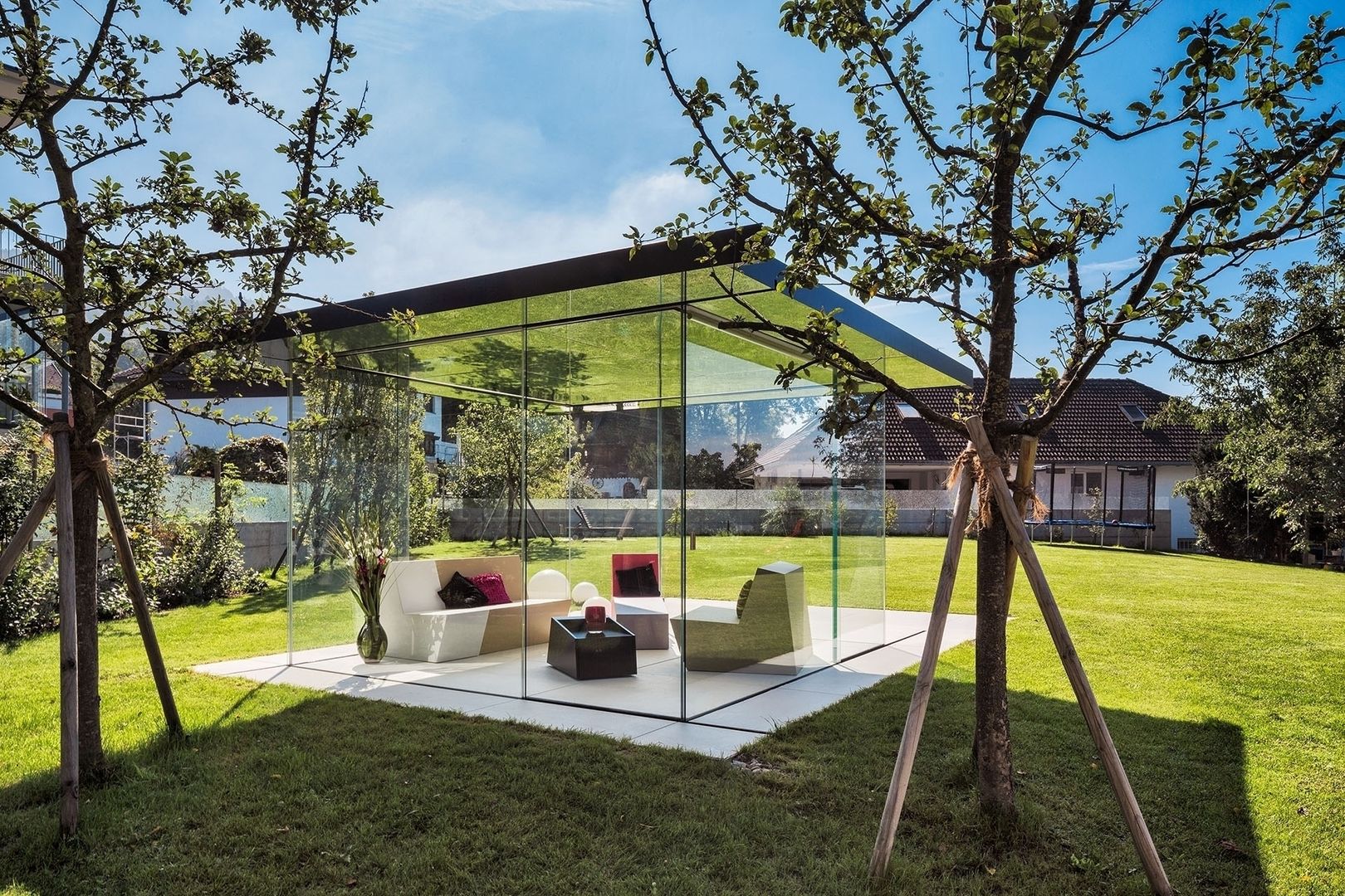 Eleganter Glaspavillon mit Panoramablick, Glas Marte Glas Marte สวน