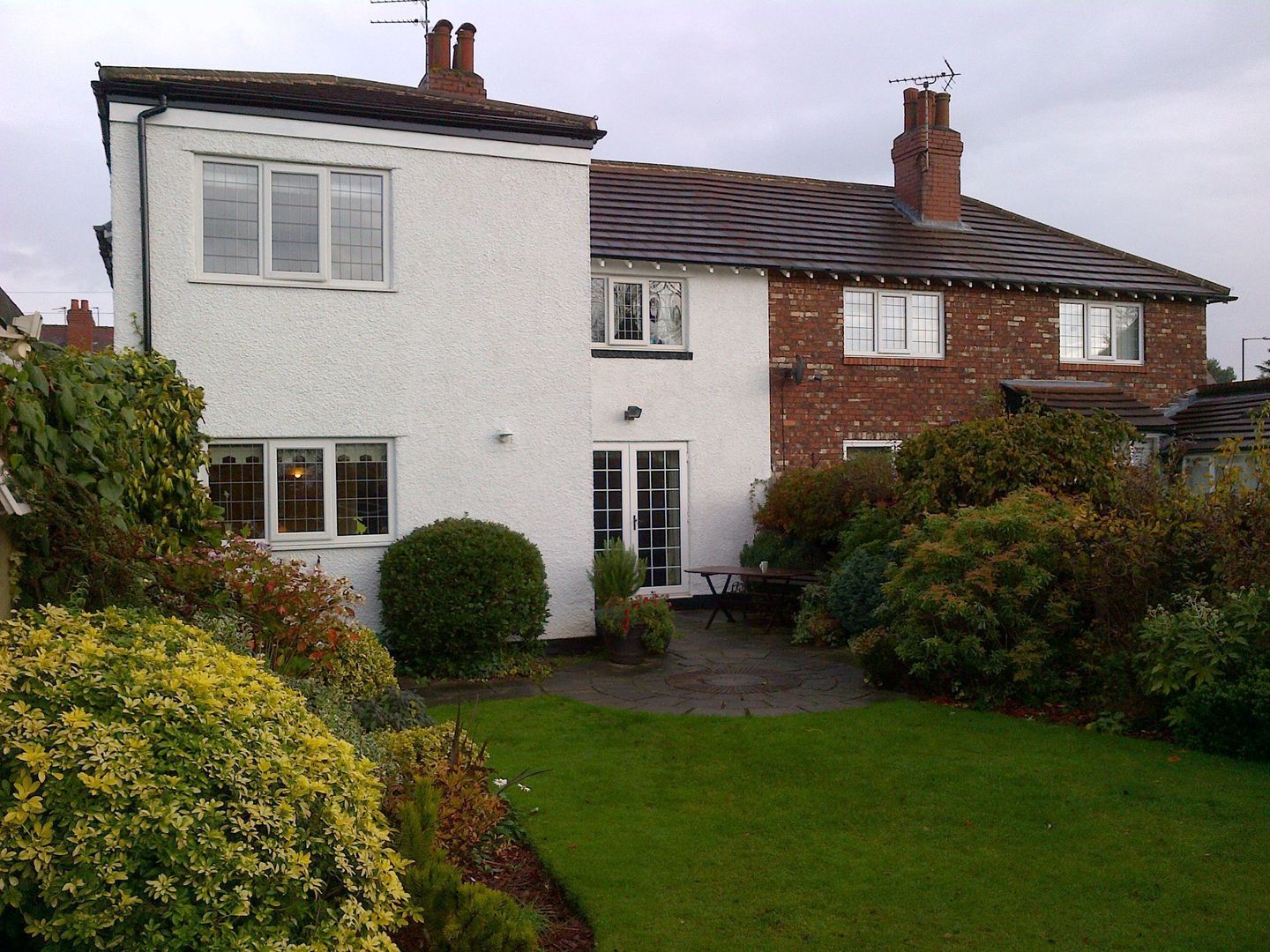 Existing House (Before) Grant Erskine Architects Classic style balcony, porch & terrace