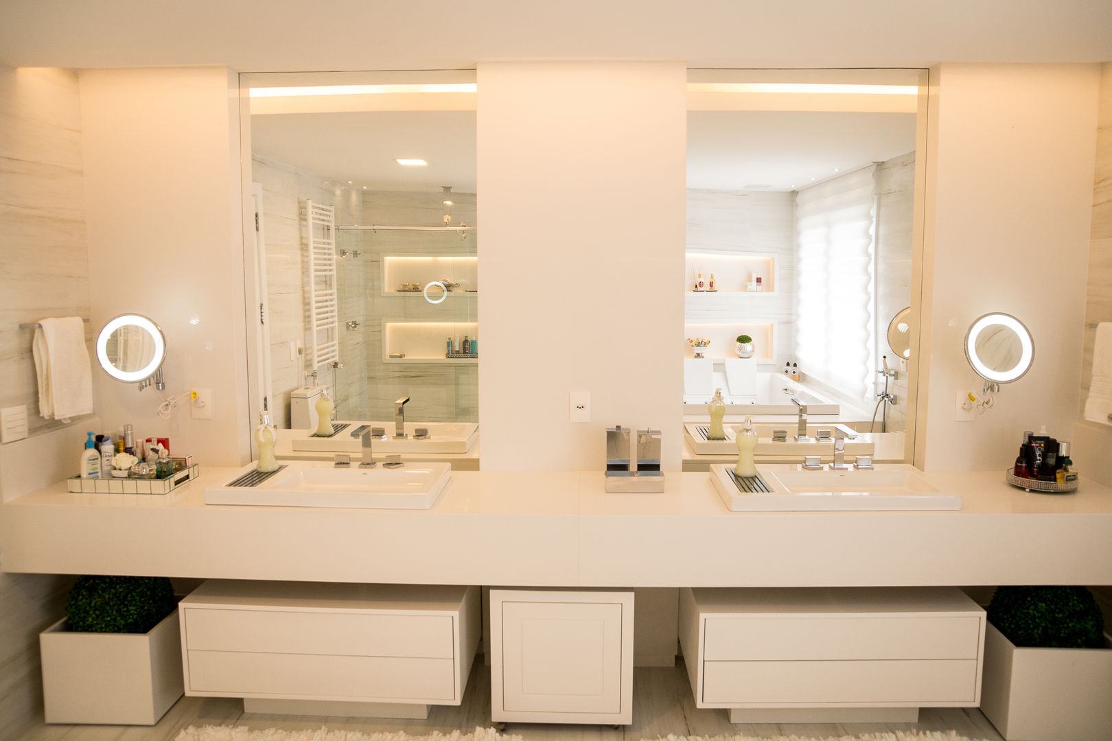 CASA EM CONDOMÍNIO, Joana & Manoela Arquitetura Joana & Manoela Arquitetura Modern bathroom Sinks