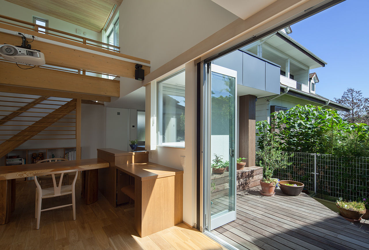 太宰府の家, 那波建築設計 NABA architects 那波建築設計 NABA architects Jardines de estilo moderno