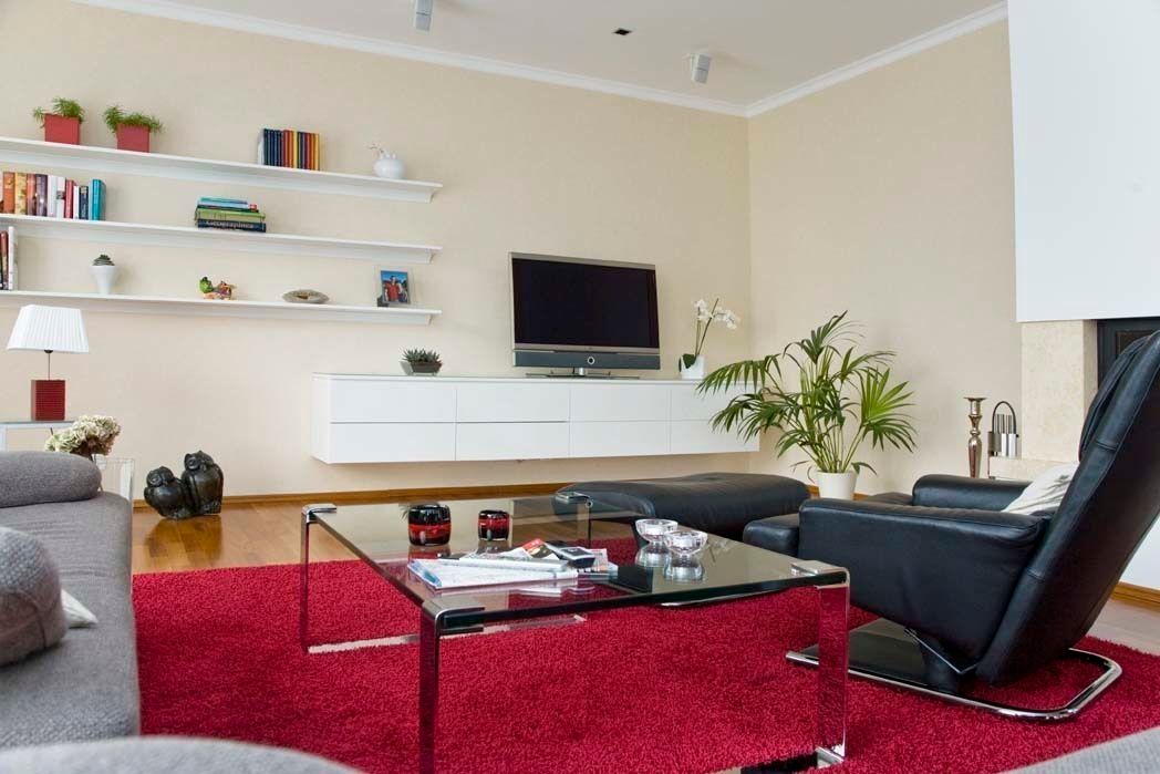 TV-Möbel - Hängeboard, schrankwerk.de schrankwerk.de Modern living room Engineered Wood Transparent Cupboards & sideboards