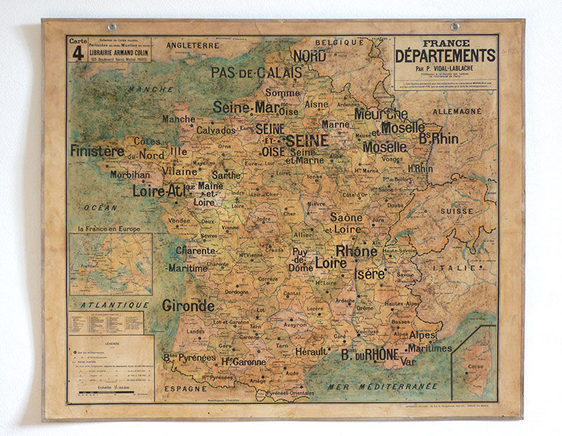 Patina Landkarten Schulwandkarten aus Frankreich, Mi by Mi Mi by Mi 牆面 牆壁裝飾