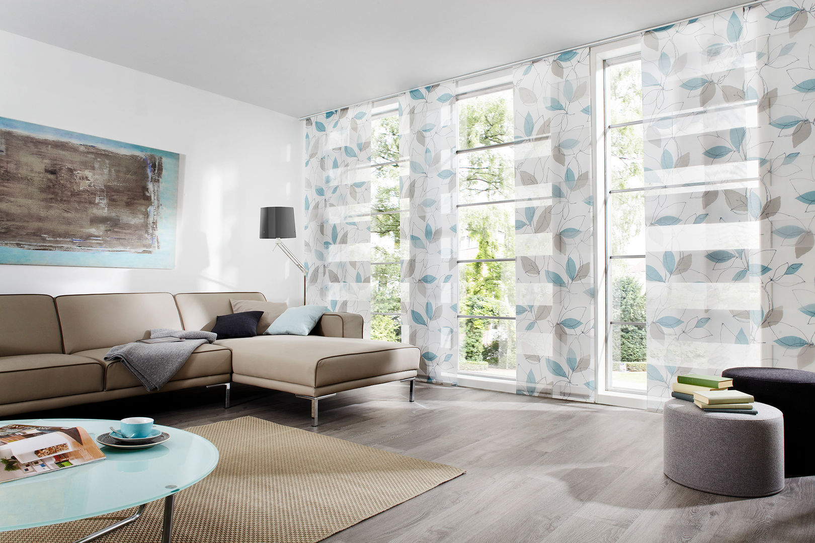 homify Puertas y ventanas de estilo moderno Cortinas