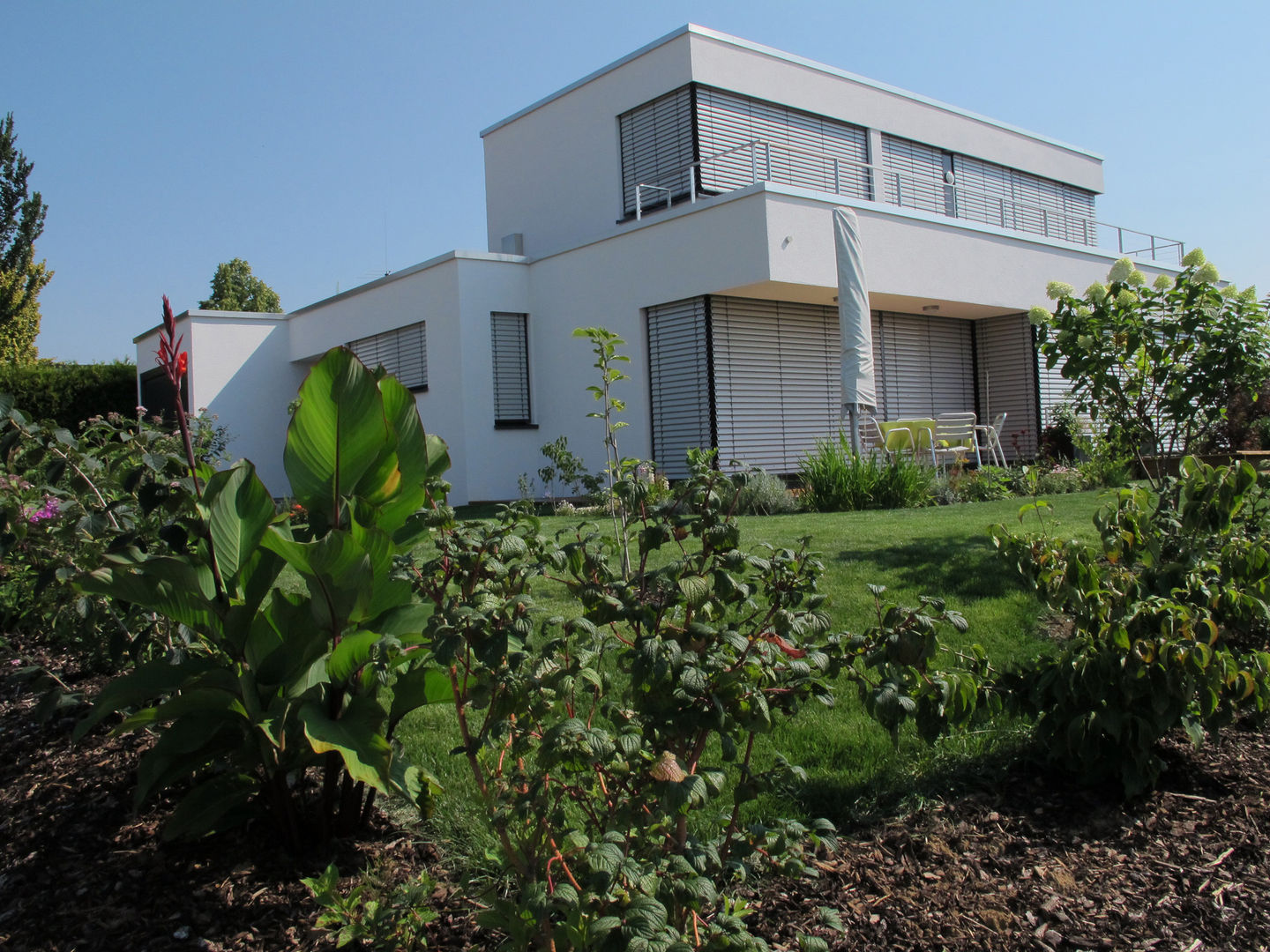 Haus B in Waiblingen, bohnarchitektur bohnarchitektur Rumah Modern