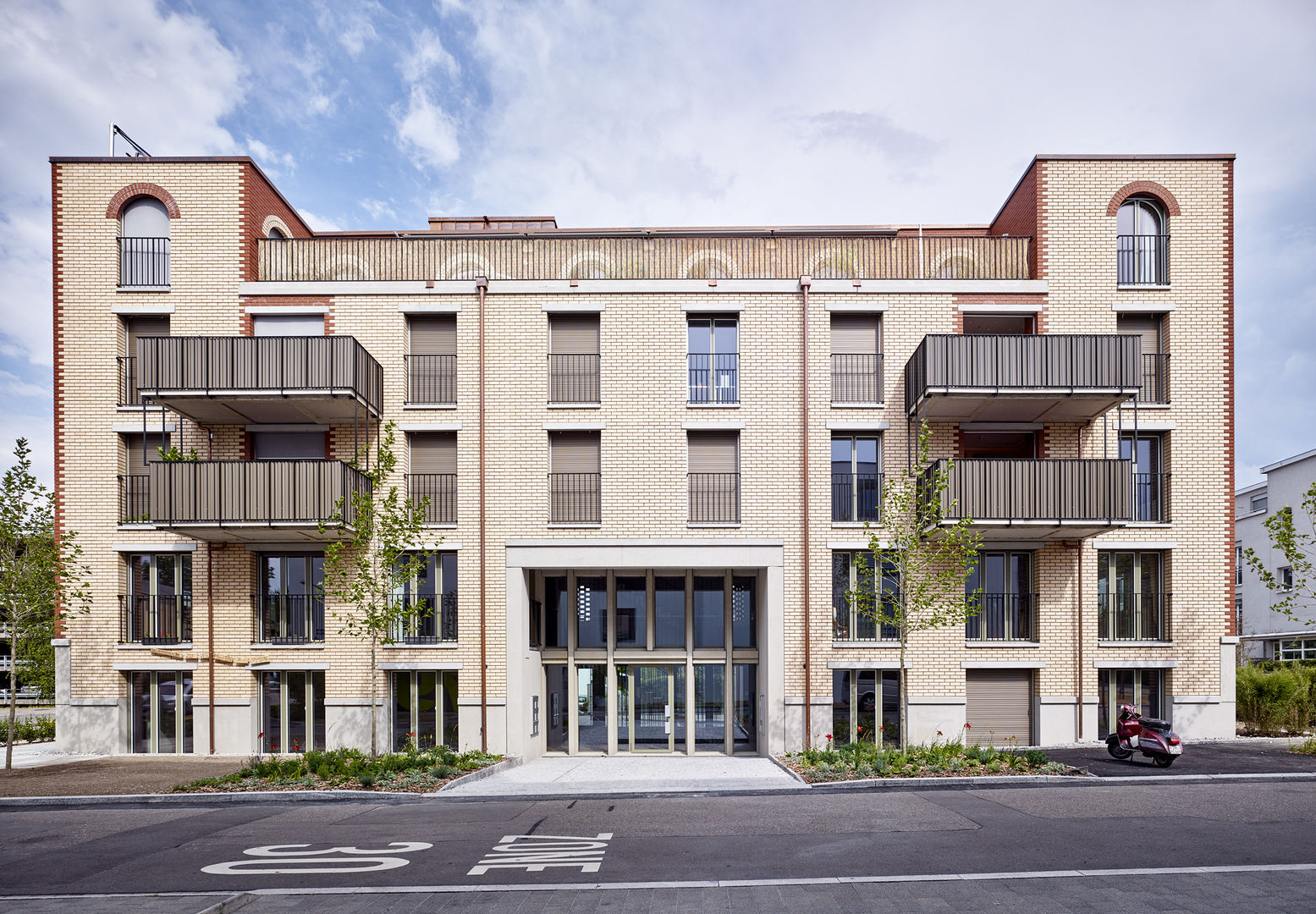 Westfassade Käferstein & Meister Dipl. Architekten ETH BSA SIA Moderne Häuser