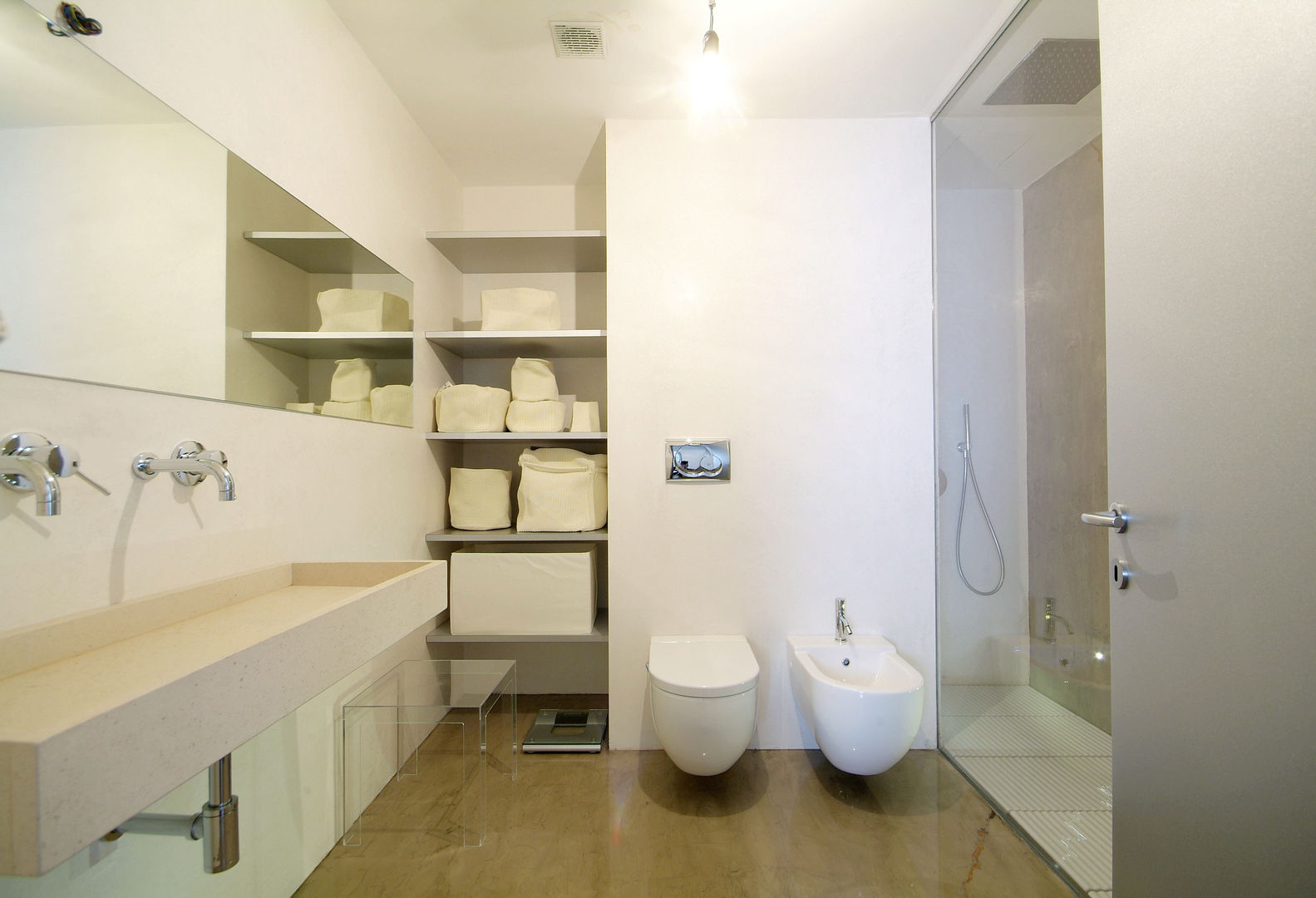 Un sogno chiamato casa, LF&Partners LF&Partners Minimalistyczna łazienka