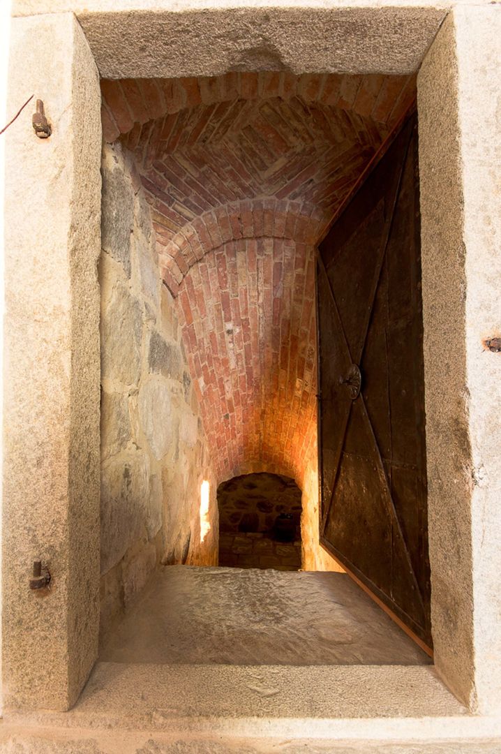 Erdkeller im Gartenhaus, Jahn Gewölbebau GmbH Jahn Gewölbebau GmbH Wine cellar