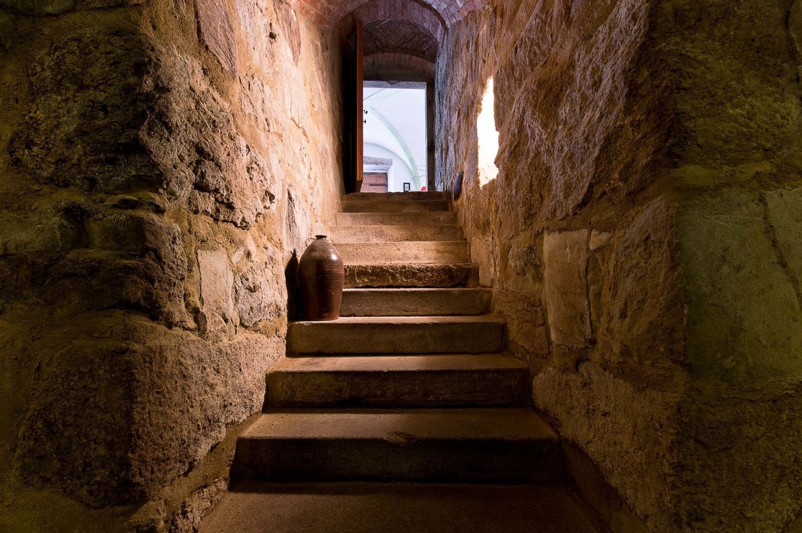 Erdkeller im Gartenhaus, Jahn Gewölbebau GmbH Jahn Gewölbebau GmbH Wine cellar