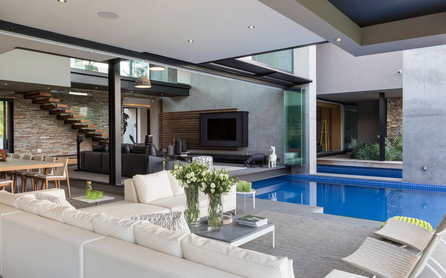 House in Blair Atholl, Nico Van Der Meulen Architects Nico Van Der Meulen Architects Modern Balkon, Veranda & Teras