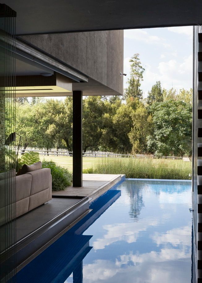 House in Blair Atholl, Nico Van Der Meulen Architects Nico Van Der Meulen Architects مسبح