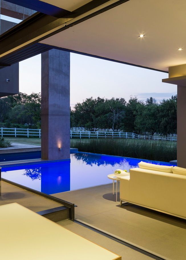 House in Blair Atholl, Nico Van Der Meulen Architects Nico Van Der Meulen Architects Pool