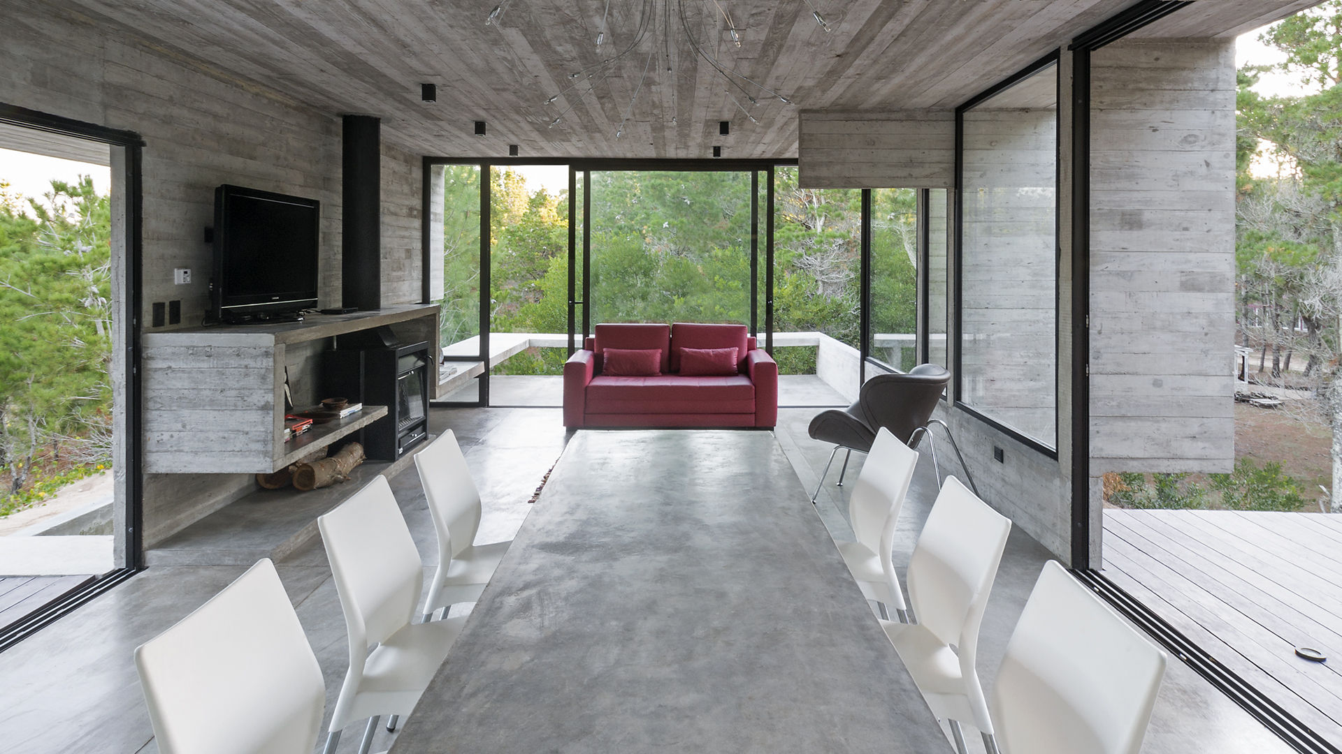 WEIN HOUSE Besonías Almeida arquitectos Modern dining room