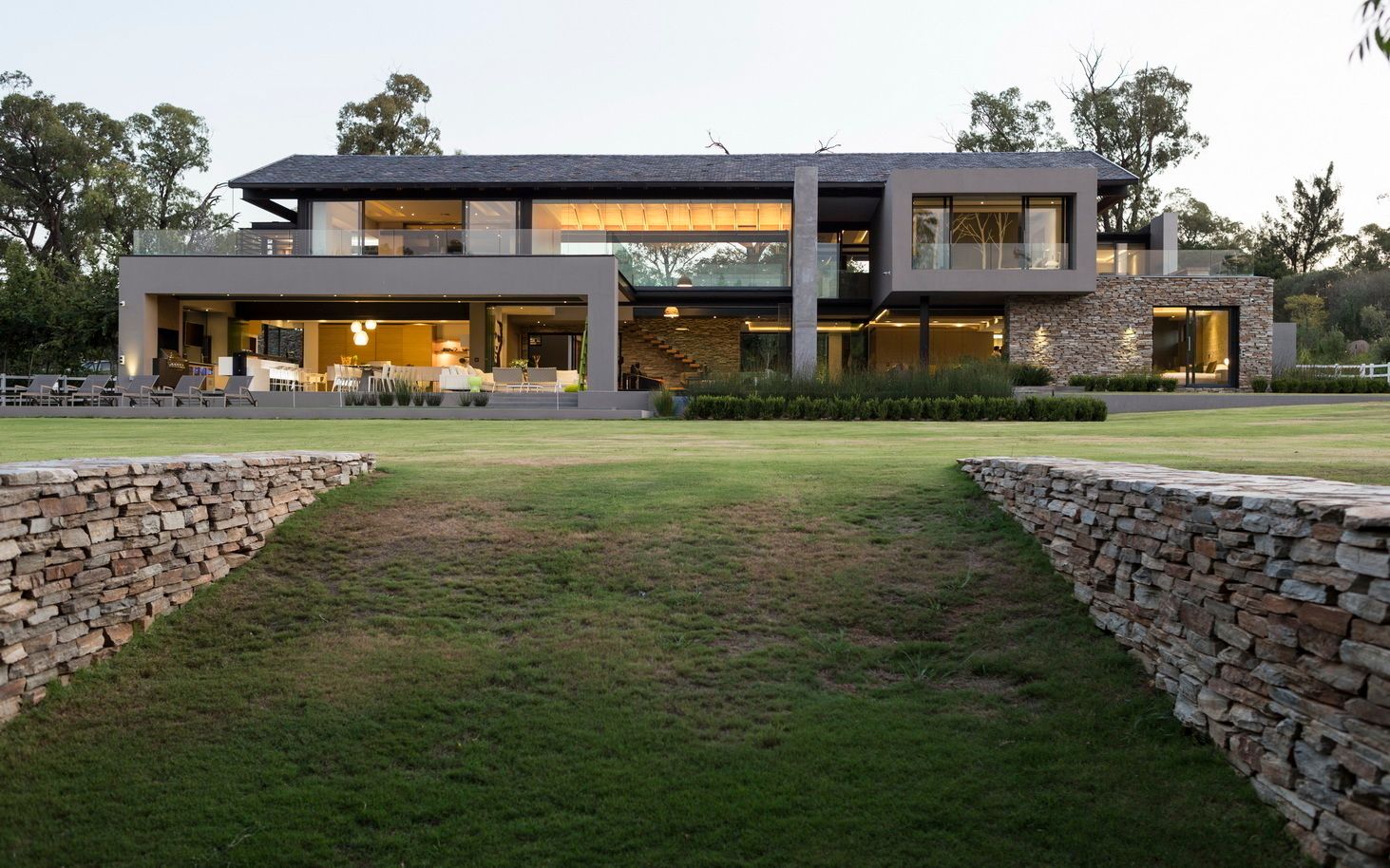 House in Blair Atholl, Nico Van Der Meulen Architects Nico Van Der Meulen Architects منازل