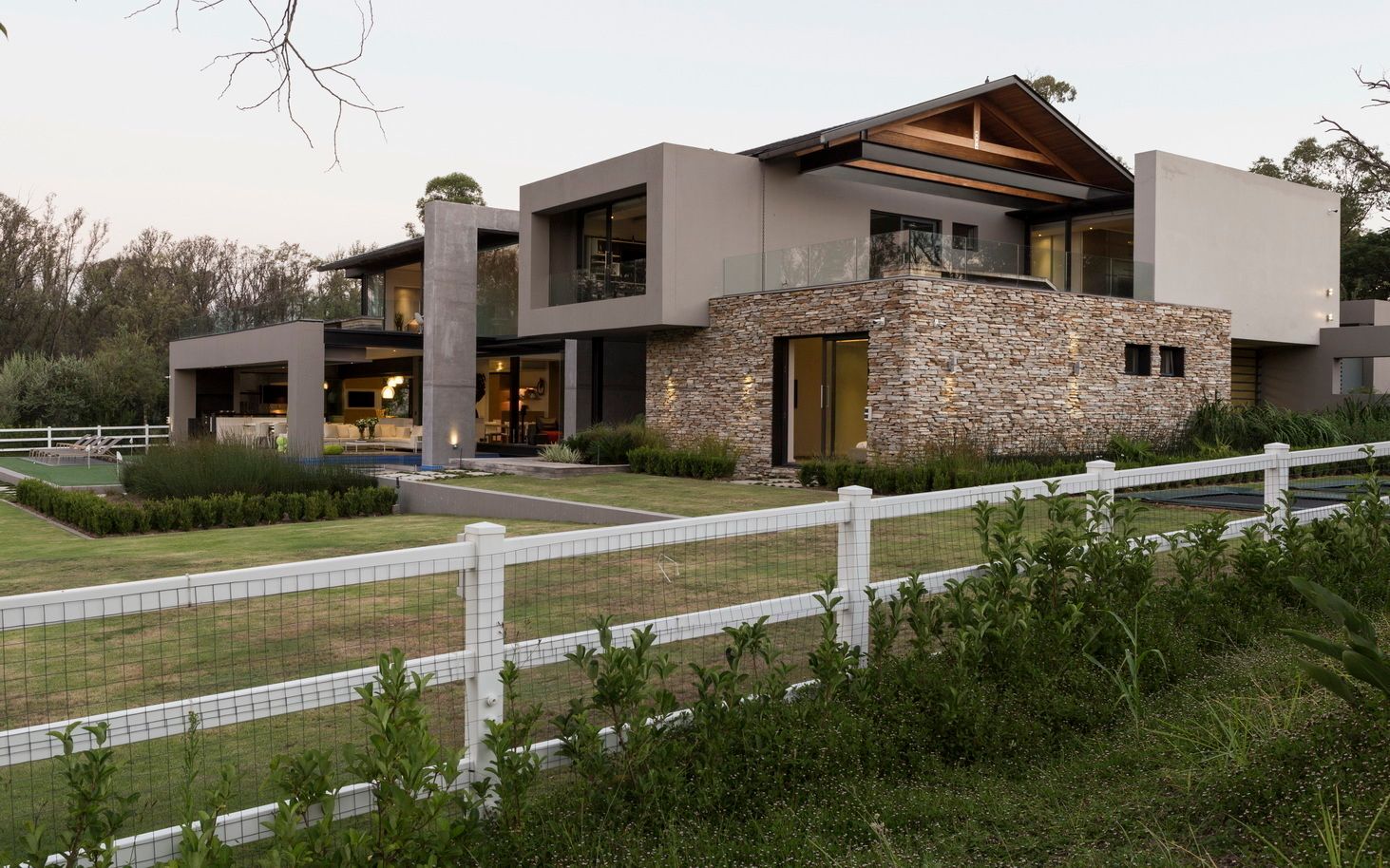 House in Blair Atholl, Nico Van Der Meulen Architects Nico Van Der Meulen Architects منازل