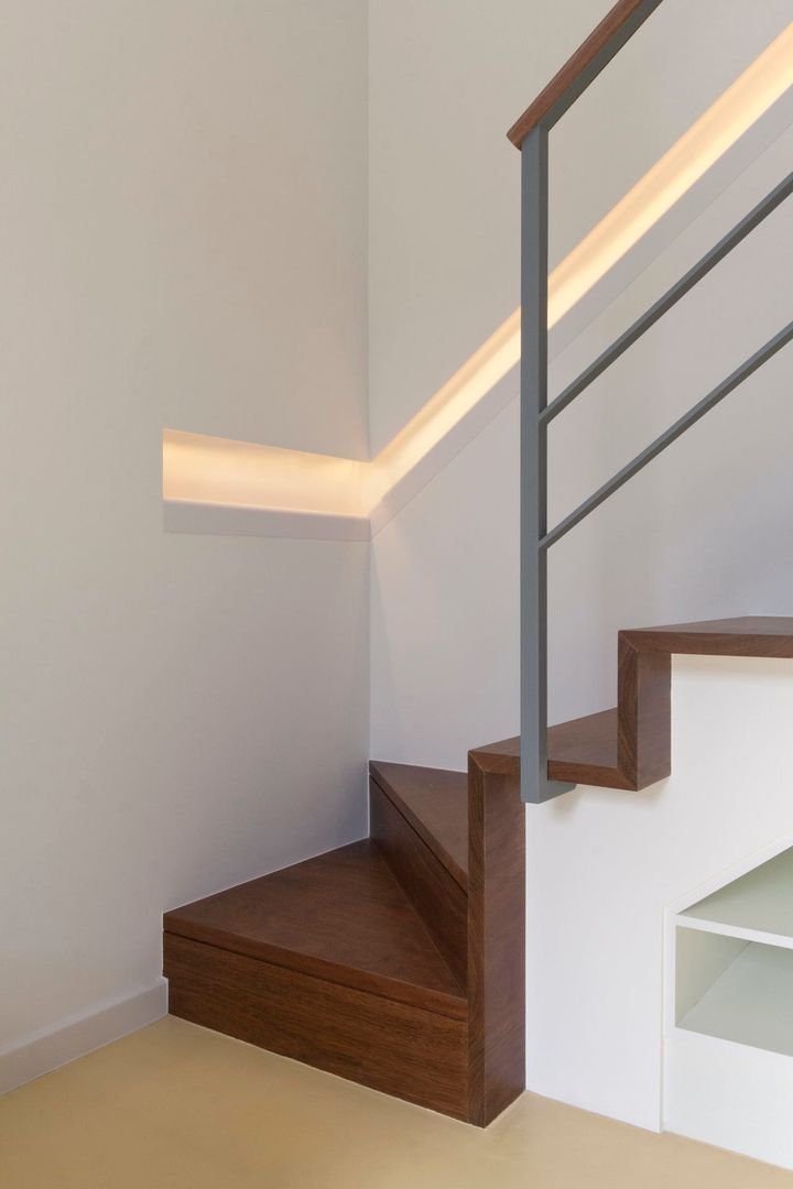 Rural Tourism Casa da Vereda, Mayer & Selders Arquitectura Mayer & Selders Arquitectura Minimalist corridor, hallway & stairs