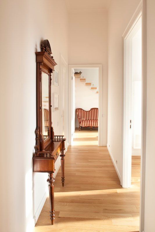 loft, atoato atoato Коридор, прихожая и лестница в стиле минимализм