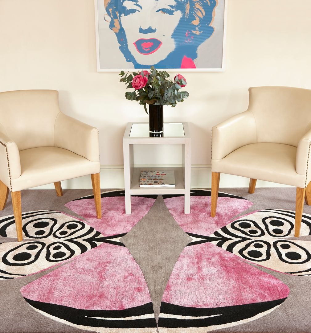 Deirdre Dyson PALOMA hand knotted wool and silk rug Deirdre Dyson Carpets Ltd 모던스타일 거실