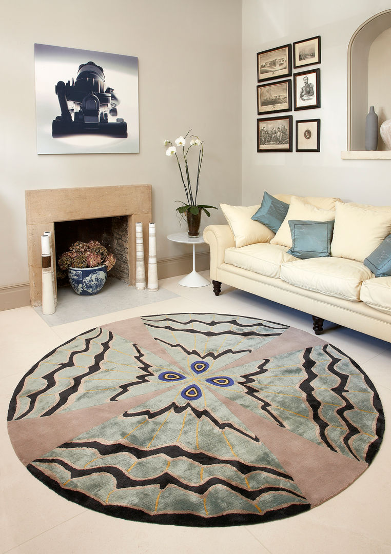 Deirdre Dyson PSYCHE hand knotted wool and silk rug Deirdre Dyson Carpets Ltd Ruang Keluarga Modern